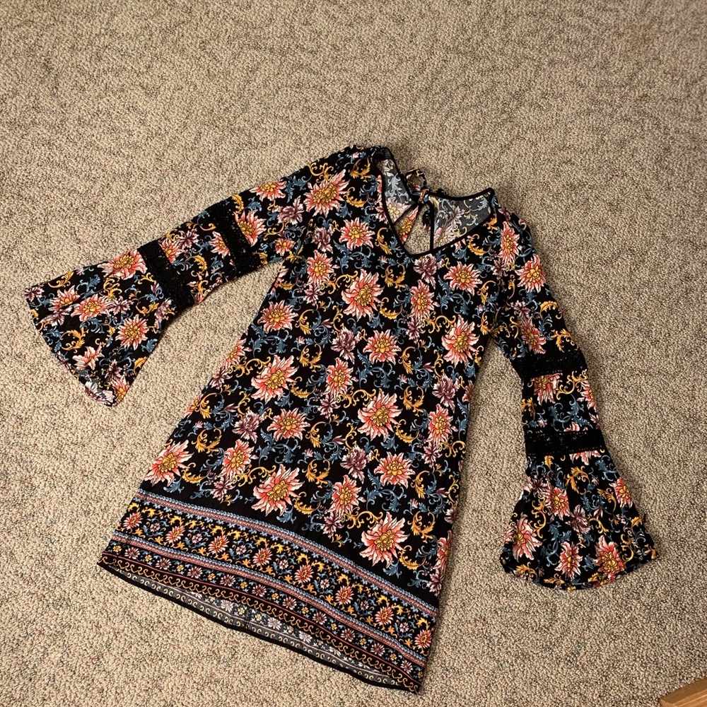 ⚠️HUGE MOVING SALE⚠️ long sleeve dress
